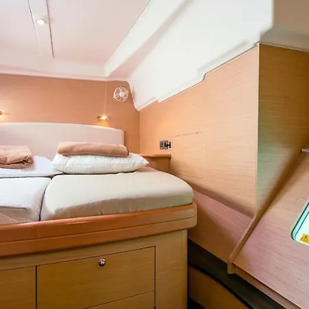 بوتيل Le Dimore Charter
