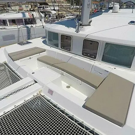 بوتيل Le Dimore Charter